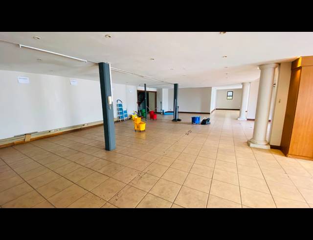 724M² WAREHOUSE TO LET IN ROOIHUISKRAAL